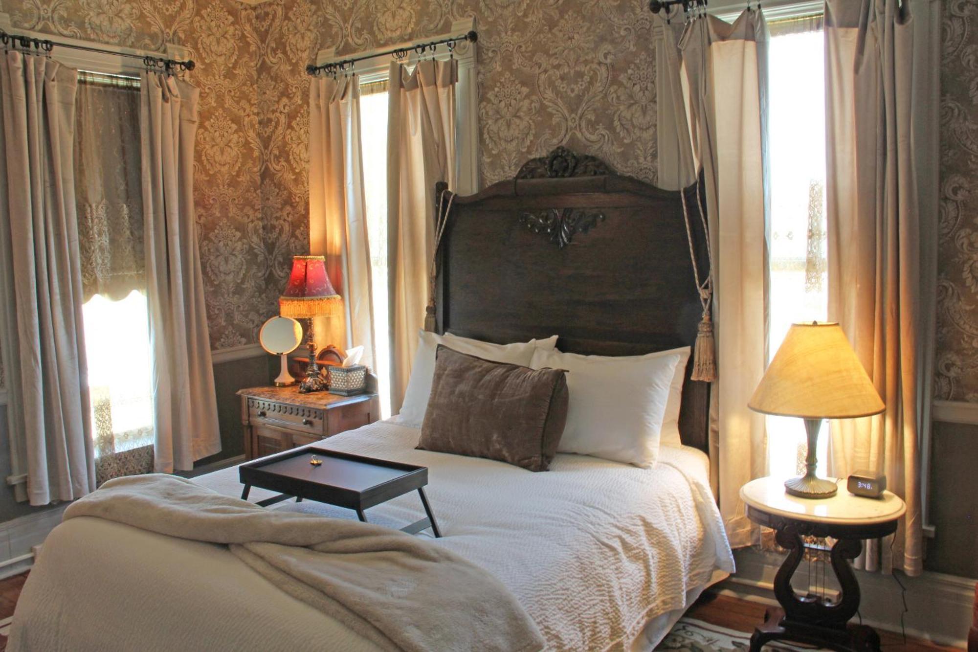 Grand Victorian Manor & Cottage Boonville Buitenkant foto